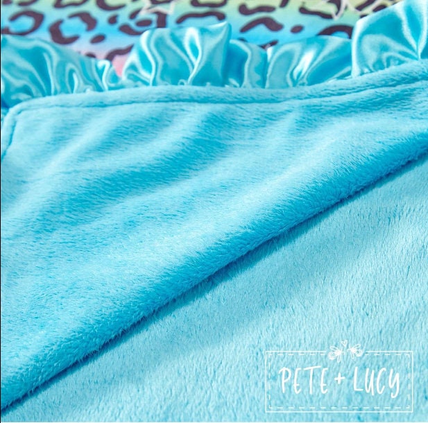 Pete + Lucy Bright Leopard Cheer Minky Blanket