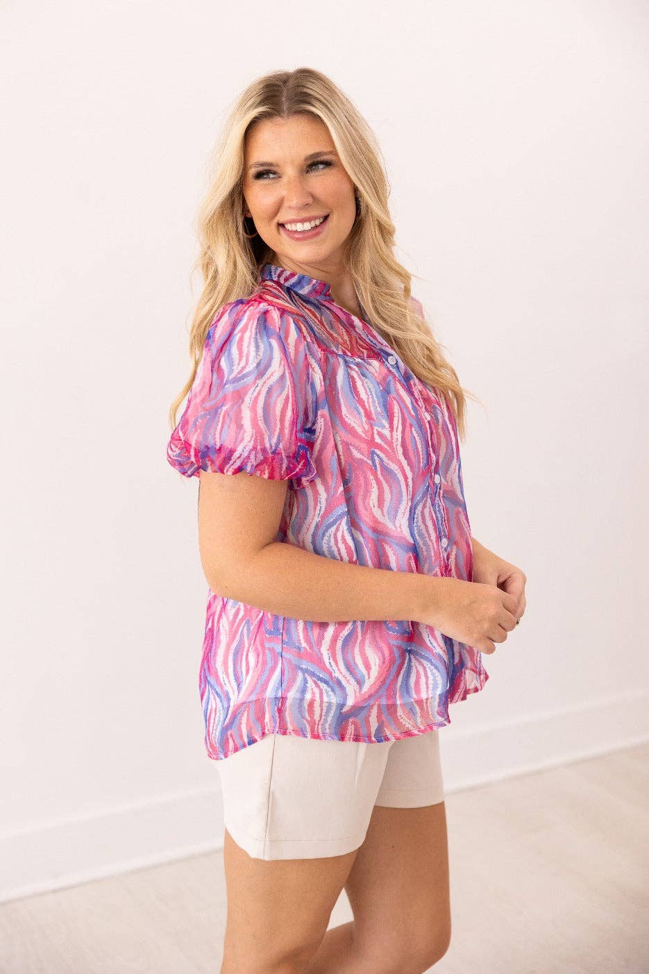 Abstract Stripe Puff Sleeve Blouse: Multi
