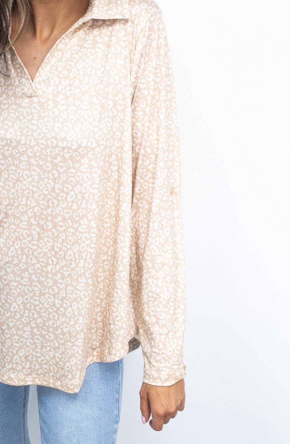 Gemma V-Neck Top, Tan Leopard: Leopard