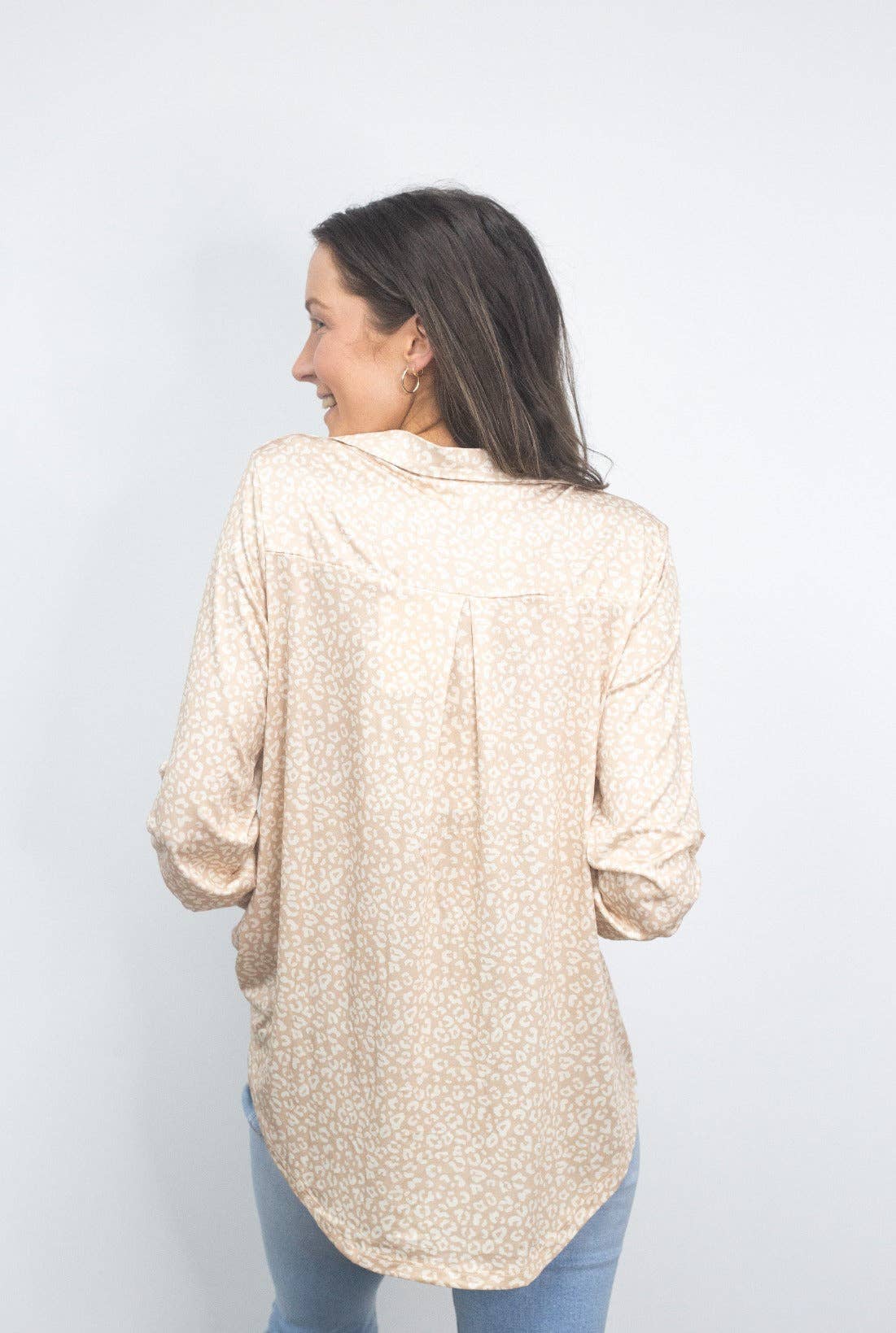 Gemma V-Neck Top, Tan Leopard: Leopard