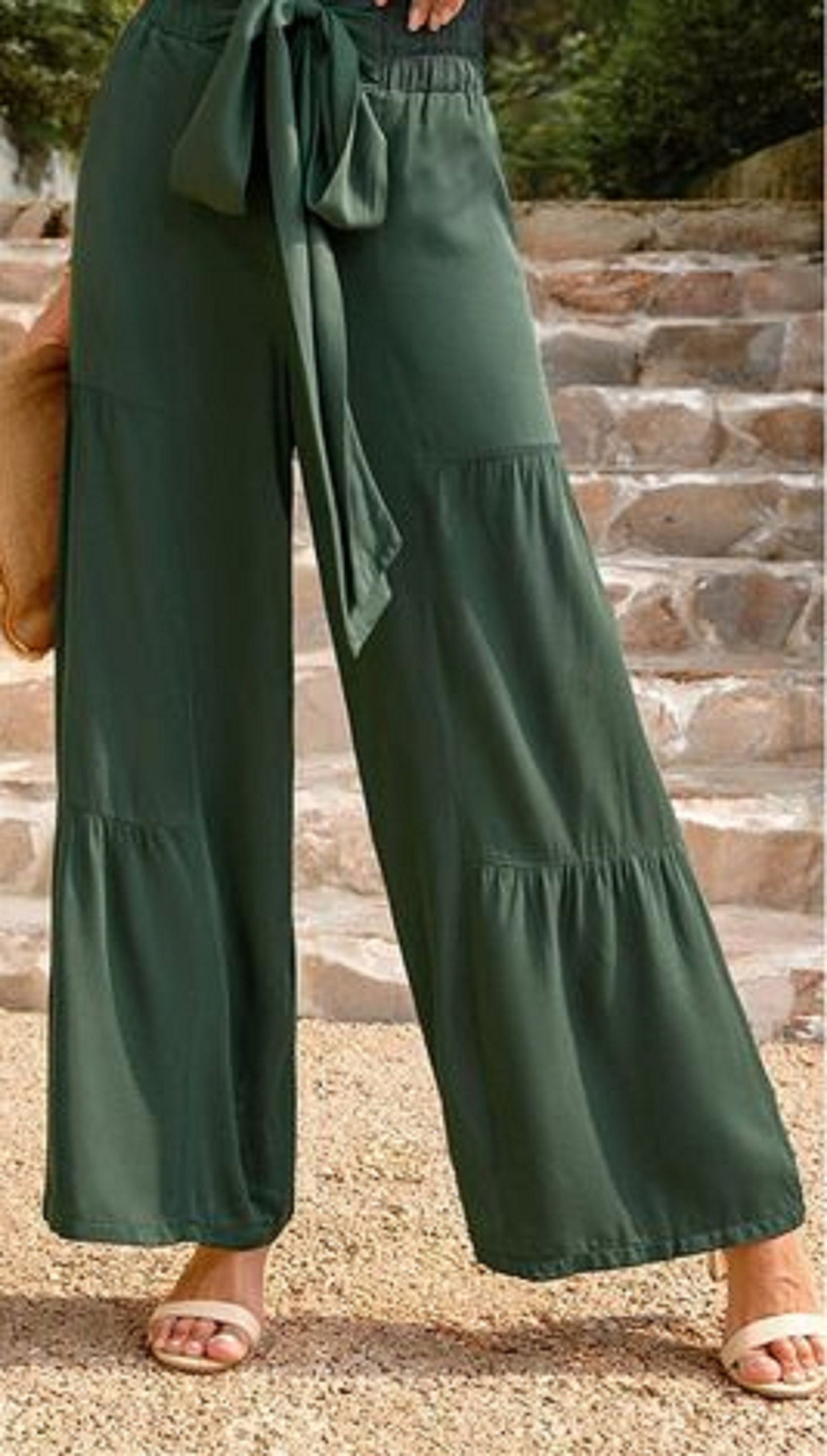 Ladies Flowy Green Bottoms